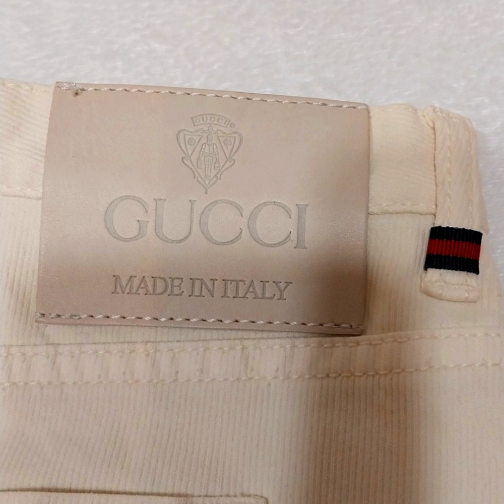 Gucci cream white riding jeans , Again Boss moves like Bosses.never worn 804.00